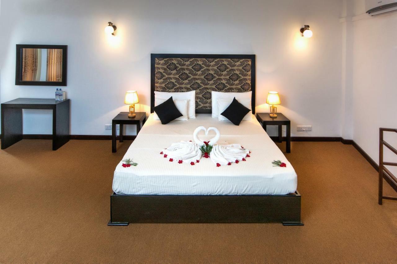 L&D Stay Inn Hikkaduwa Eksteriør billede